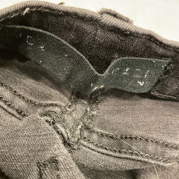 Veronica Beard Beverly 10” High Rise Flare Leg Black Jeans, 5-Pocket, Size 27 - Picture 12 of 15